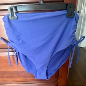 NWOT- Calia by Carrie Underwood swim suit bottoms Size L  Beautiful Color